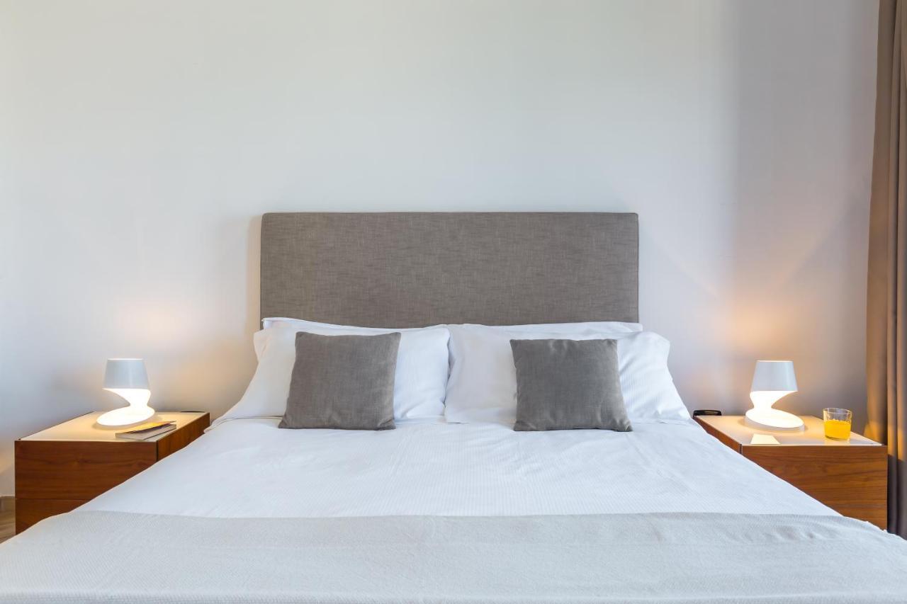 Duomo XI Apartment By Wonderful Italy Napoli Ngoại thất bức ảnh