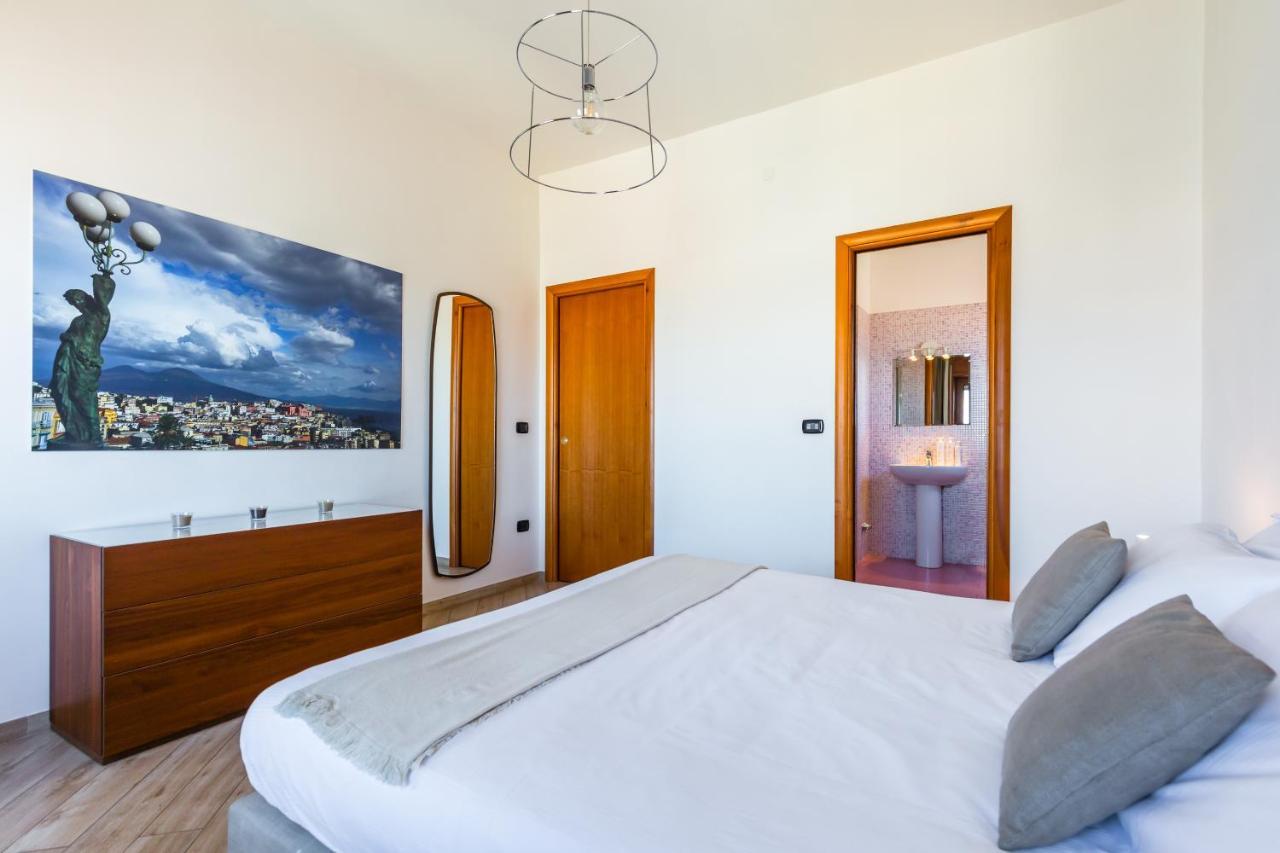 Duomo XI Apartment By Wonderful Italy Napoli Ngoại thất bức ảnh